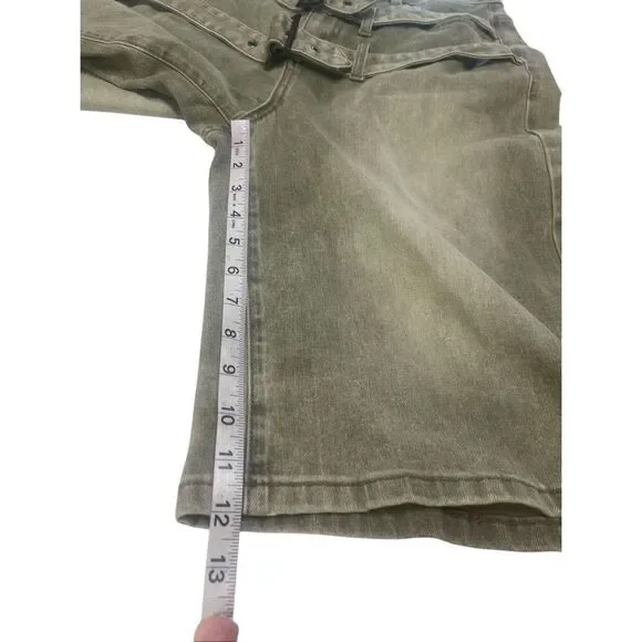 Fashion Nova Bermuda Shorts gray wash Denim Sz M NWT - Picture 7 of 8